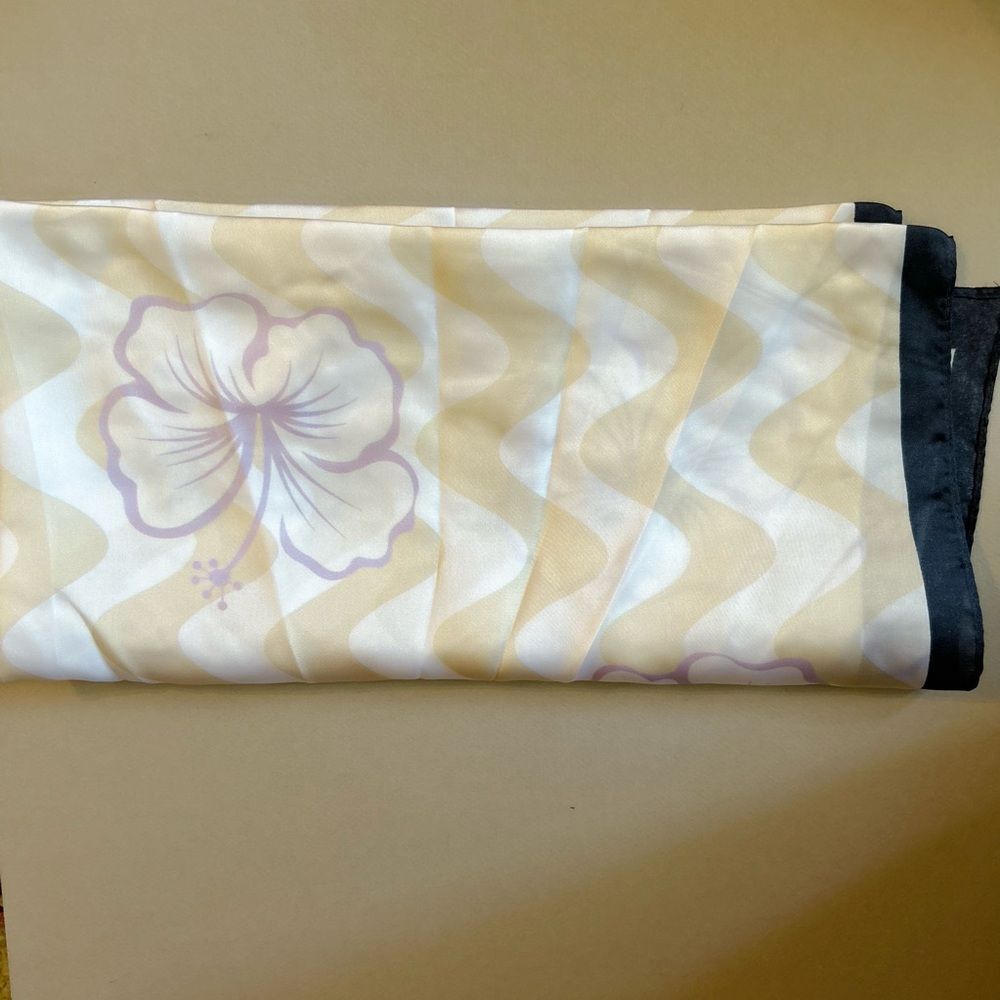 Floral Patterned Scarf S68 - Picture 4 of 5